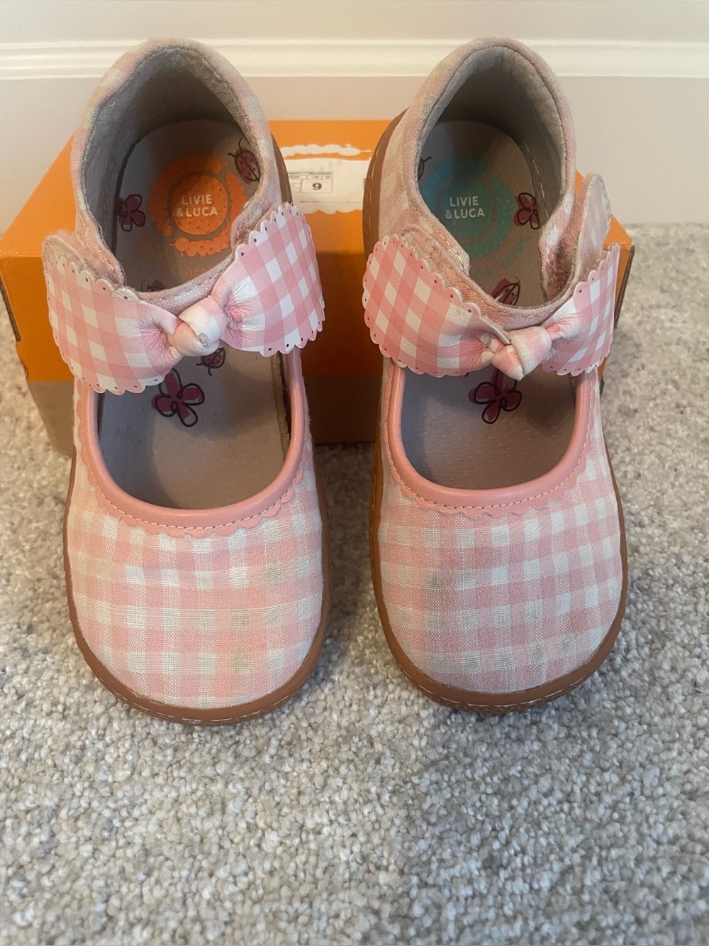 Livie and Luca Pink Mary Janes, Size 11